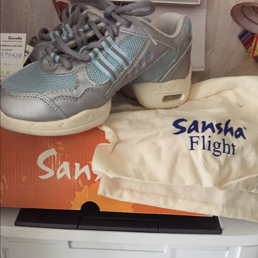 Sansha dancing sneakers, s. HM (US 1.5)